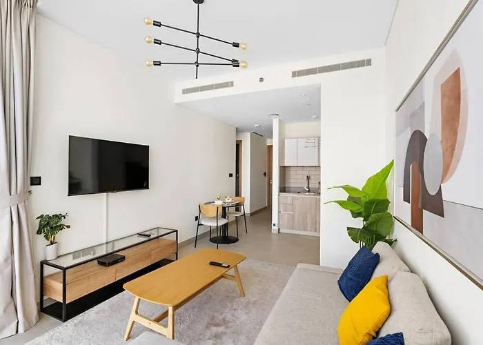 First Class 1Br Sophisticated City Living