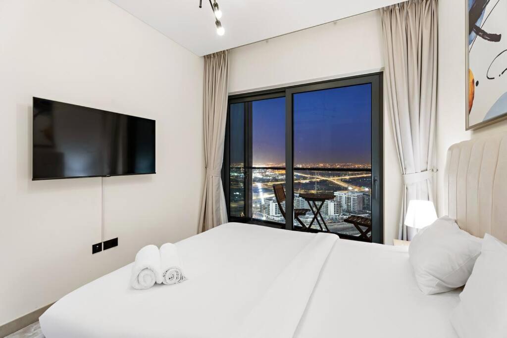 First Class 1br Sophisticated Living